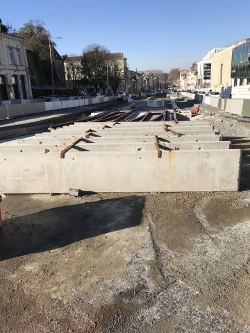 Caniveaux techniques de la ligne B du tramway d'Angers (49)